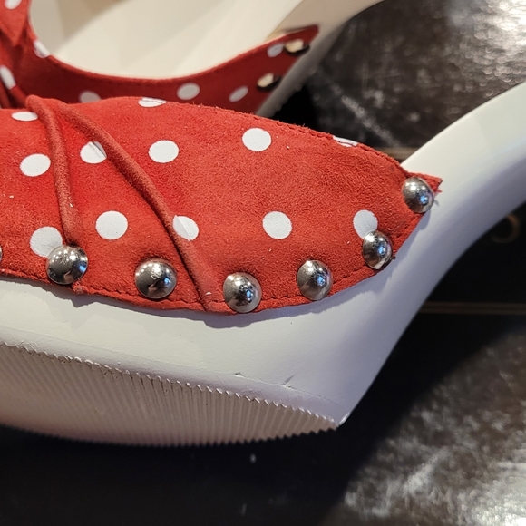 Colin Stuart Red/White Polka Dot Suede Slides - Picture 7 of 8